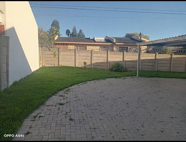 3 BEDROOM HOUSE FOR SALE IN SASOLBURG EXT 11